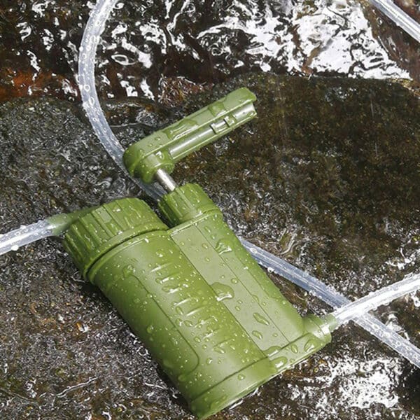 Système de filtre à eau vert pour randonnée Systeme de filtre a eau vert pour randonnee Accessoire randonnee Filtre a eau randonnee 2