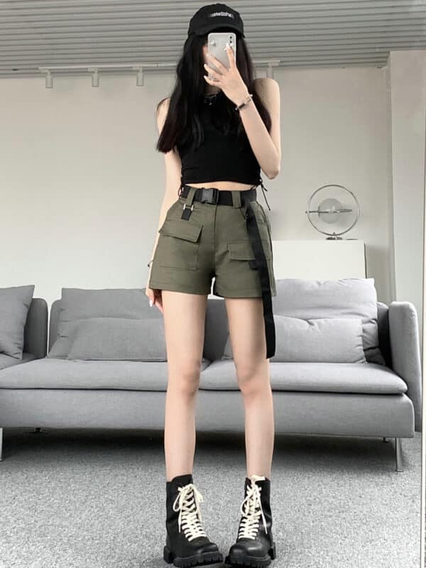 Bermuda randonnée cargo avec ceinture pour femme – Image 2