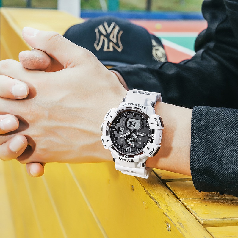 Montre lumineuse pour la randonnée – Image 6