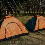 Tente pyramidale multicolore pliable
