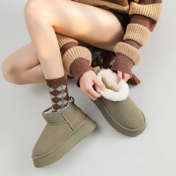 Bottes courtes avec doublure en peluche pour femme – Image 3