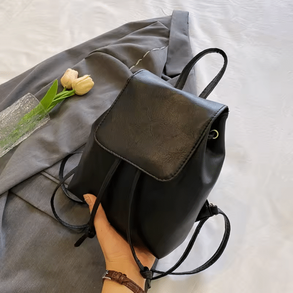 Petit sac à dos pour femme avec rabat – Image 2