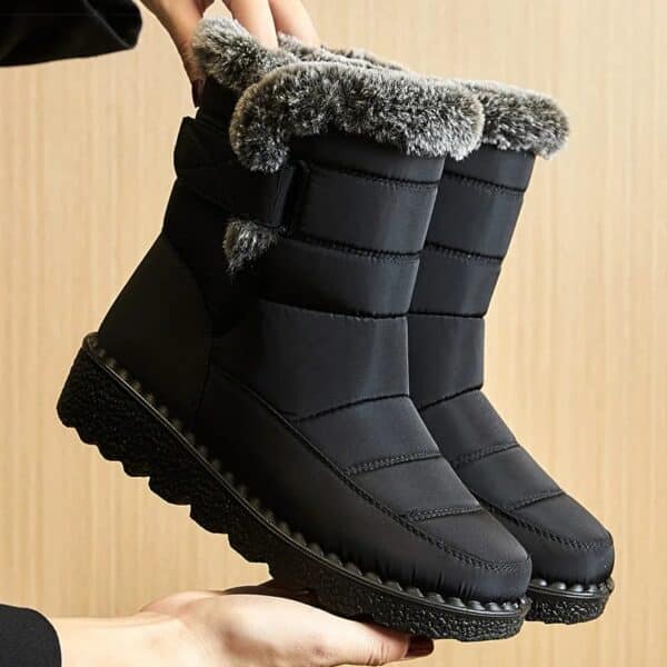 Bottes femme d’hiver chaudes et imperméables à fourrure